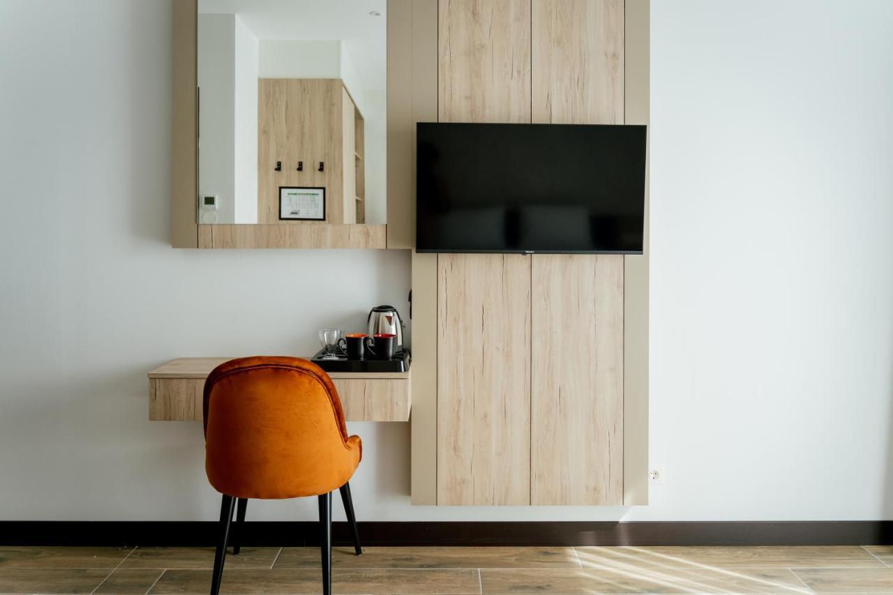 Hotel Lamede Self Check-In Vídeňské Nové Město Exteriér fotografie