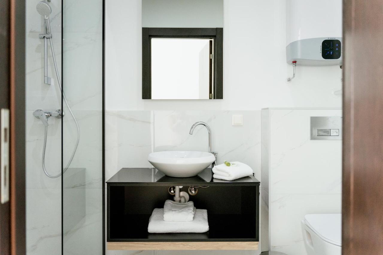 Hotel Lamede Self Check-In Vídeňské Nové Město Exteriér fotografie