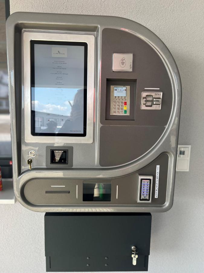 Hotel Lamede Self Check-In Vídeňské Nové Město Exteriér fotografie